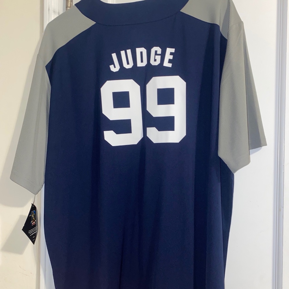 MLB Genuine Merchandise Yankees Aaron Judge Jersey Mens Size XL